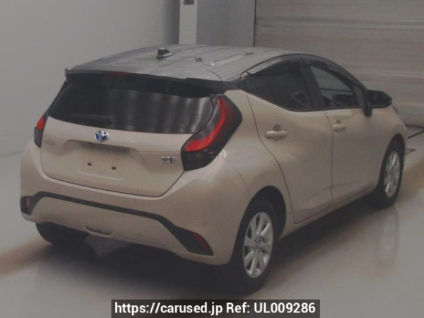 Used 2023 AT toyota aqua MXPK11 Image[1]