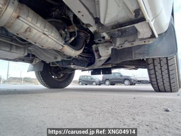 Used 2003 AT toyota regiusace-van TRH112V Image[33]