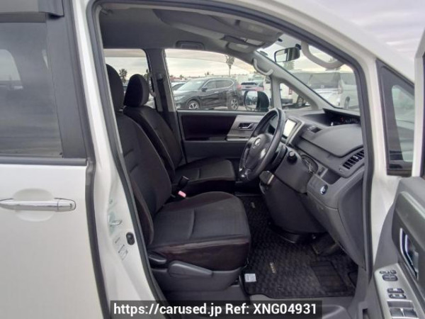 Used 2009 AT toyota voxy ZRR70W Image[13]