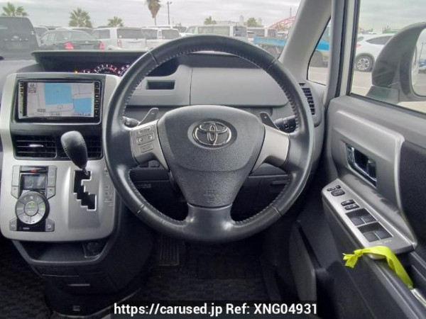 Used 2009 AT toyota voxy ZRR70W Image[20]