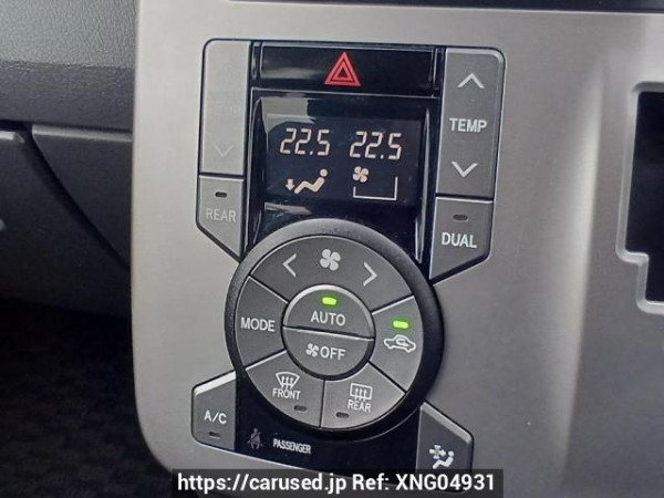 Used 2009 AT toyota voxy ZRR70W Image[26]