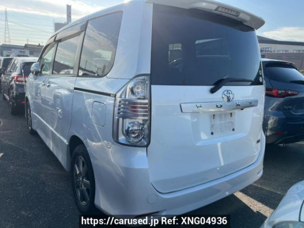 Used 2009 AT toyota voxy ZRR70W Image[4]