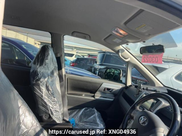 Used 2009 AT toyota voxy ZRR70W Image[20]