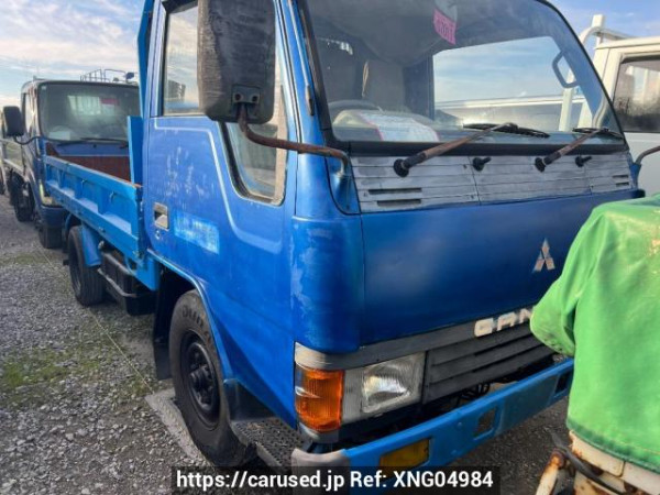 Used 1989 MT mitsubishi canter FE305BD Image[0]