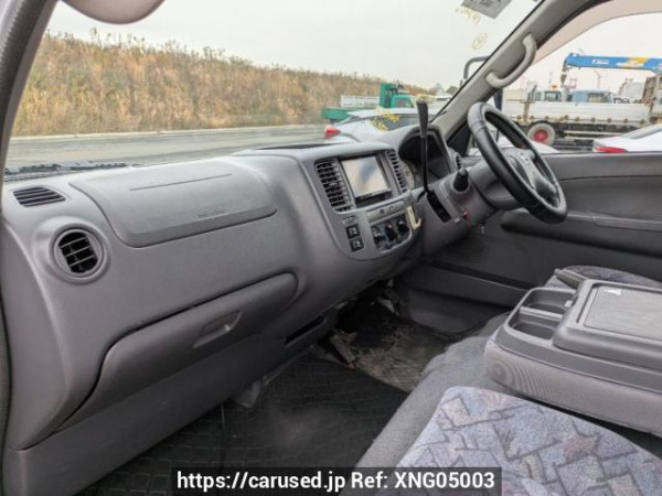 Used 2002 AT nissan caravan-bus DWMGE25 Image[14]