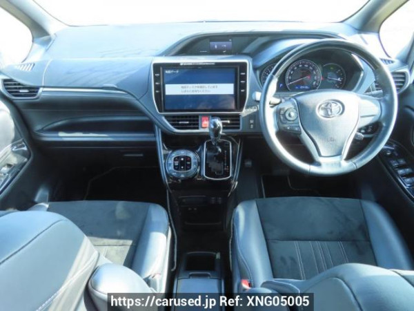 Used 2019 AT toyota esquire ZRR80G Image[25]