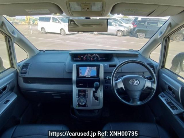 Used 2009 AT toyota noah ZRR70W Image[19]