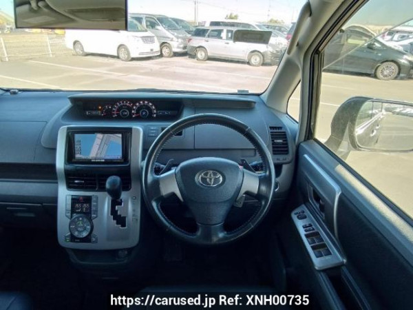 Used 2009 AT toyota noah ZRR70W Image[21]