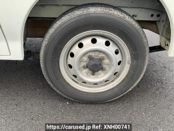 Used 2005 MT mazda bongo-van SK82V Image[24]