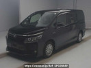 Toyota Voxy ZWR80G