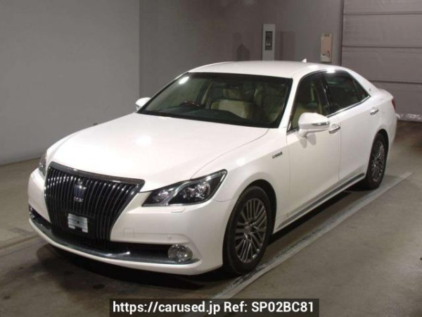 Used 2013 AT toyota crown-majesta GWS214 Image[0]