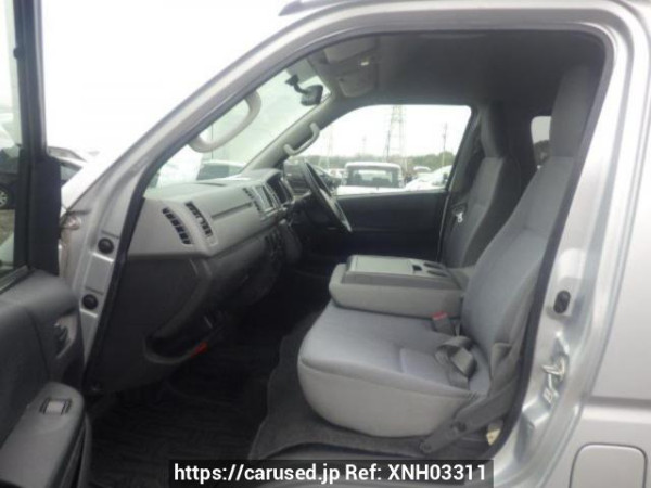 Used 2006 AT toyota regiusace-van TRH200K Image[12]