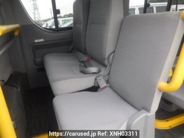 Used 2006 AT toyota regiusace-van TRH200K Image[14]