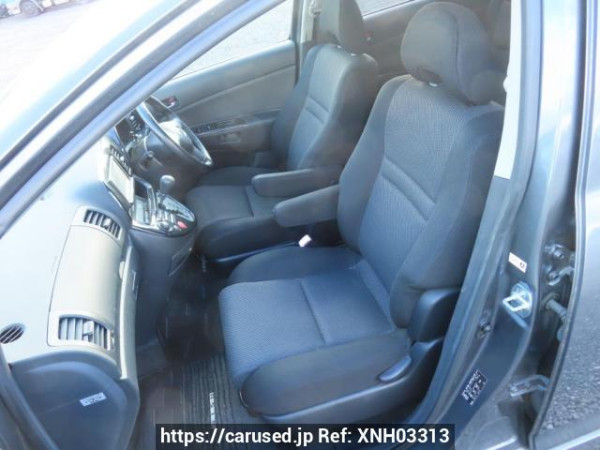Used 2005 AT toyota wish ZNE10G Image[17]