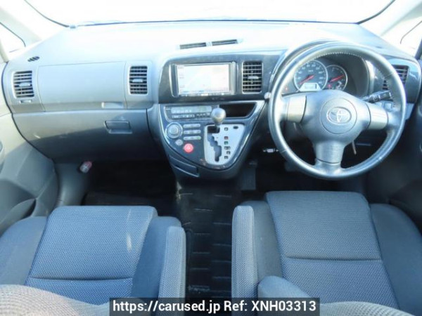 Used 2005 AT toyota wish ZNE10G Image[22]