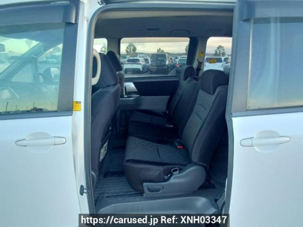 Used 2008 AT toyota noah ZRR70W Image[16]