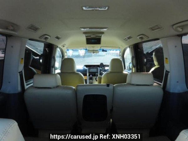 Used 2007 AT toyota voxy ZRR70W Image[9]