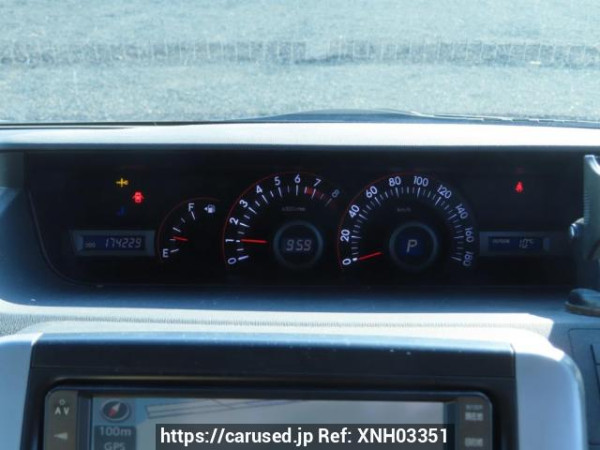 Used 2007 AT toyota voxy ZRR70W Image[35]