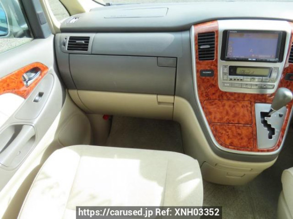 Used 2003 AT toyota alphard ANH10W Image[26]
