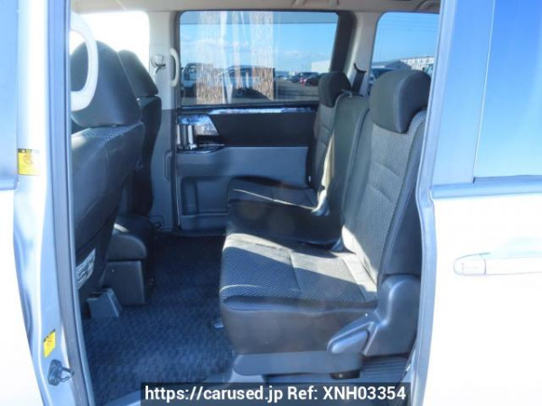 Used 2009 AT toyota noah ZRR70W Image[20]