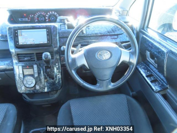 Used 2009 AT toyota noah ZRR70W Image[27]