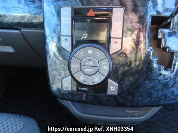 Used 2009 AT toyota noah ZRR70W Image[34]