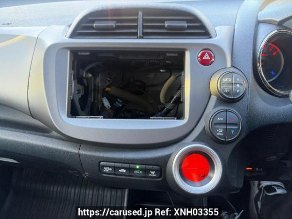 Used 2013 AT honda fit GE6 Image[12]