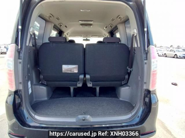 Used 2010 AT toyota noah ZRR70W Image[8]