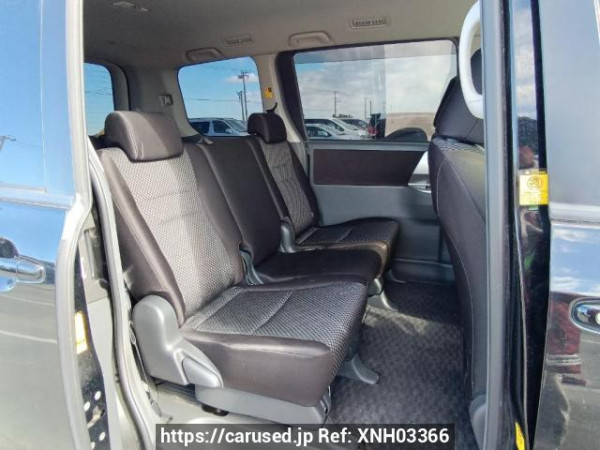 Used 2010 AT toyota noah ZRR70W Image[16]