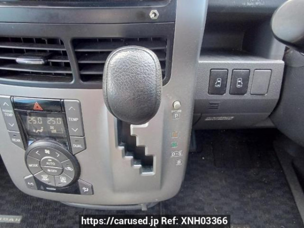 Used 2010 AT toyota noah ZRR70W Image[23]