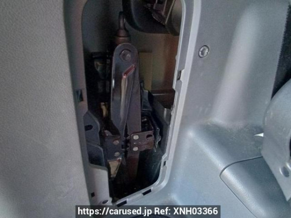 Used 2010 AT toyota noah ZRR70W Image[42]