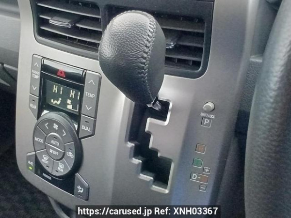 Used 2007 AT toyota noah ZRR70W Image[24]
