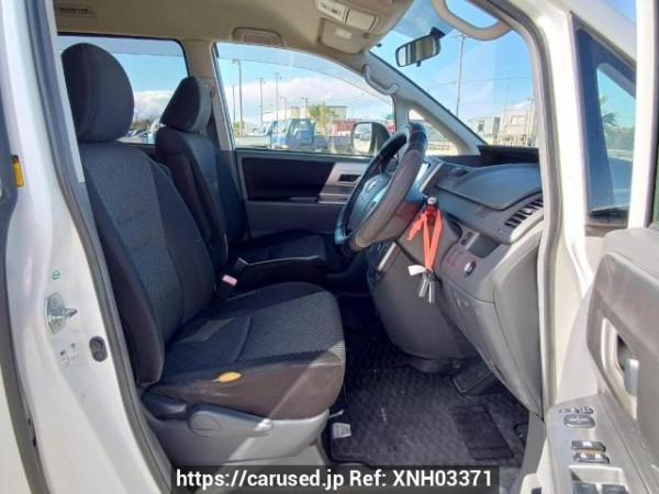 Used 2008 AT toyota noah ZRR70W Image[12]