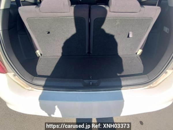 Used 2004 AT toyota wish ZNE10G Image[8]
