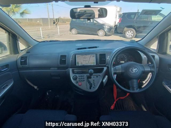 Used 2004 AT toyota wish ZNE10G Image[18]