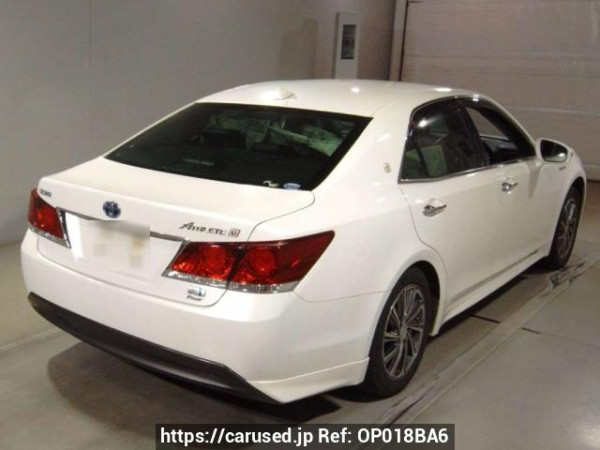Used 2014 AT toyota crown-hybrid AWS211 Image[1]