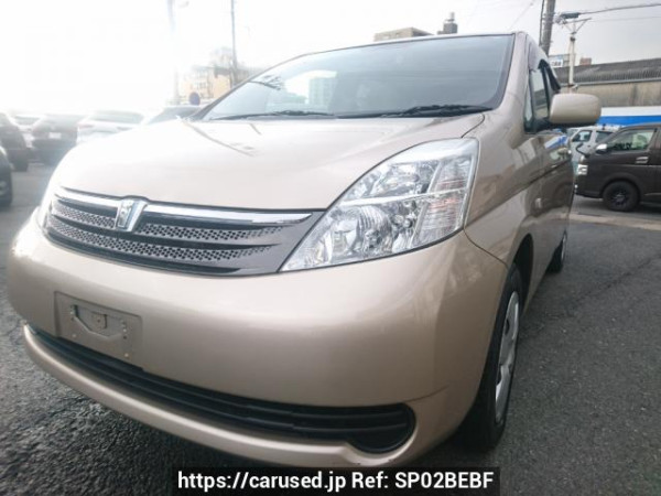 Used 2004 AT toyota isis ANM15G Image[0]
