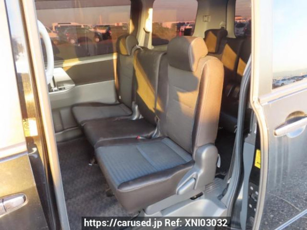Used 2009 AT toyota voxy ZRR70W Image[22]