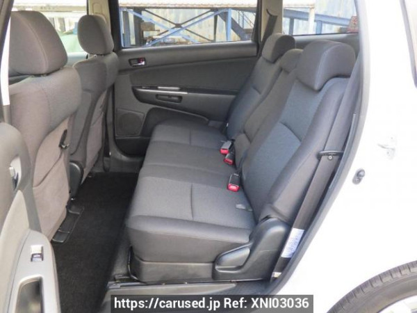 Used 2005 AT toyota wish ZNE10G Image[16]
