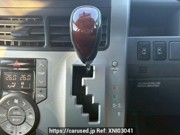 Used 2008 AT toyota noah ZRR70W Image[26]