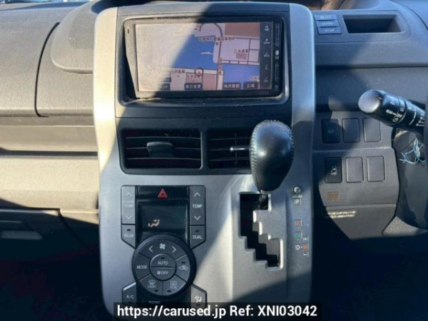 Used 2008 AT toyota noah ZRR70W Image[24]
