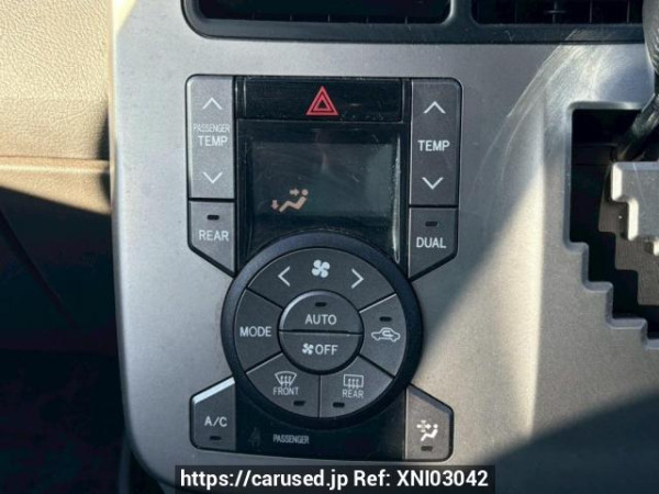 Used 2008 AT toyota noah ZRR70W Image[27]