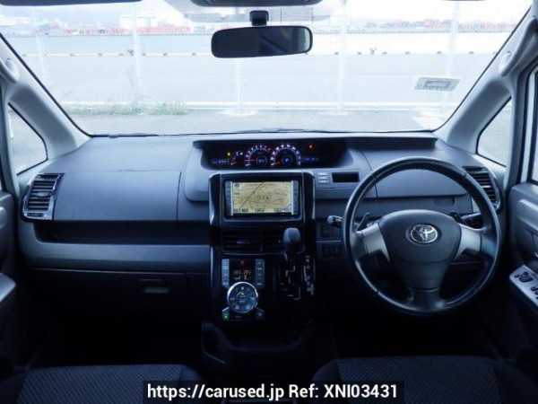 Used 2008 AT toyota noah ZRR70W Image[18]