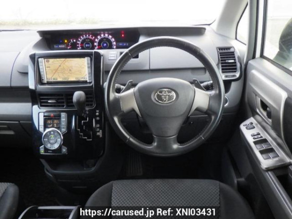 Used 2008 AT toyota noah ZRR70W Image[20]