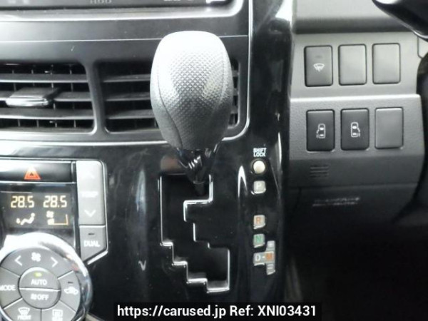 Used 2008 AT toyota noah ZRR70W Image[26]