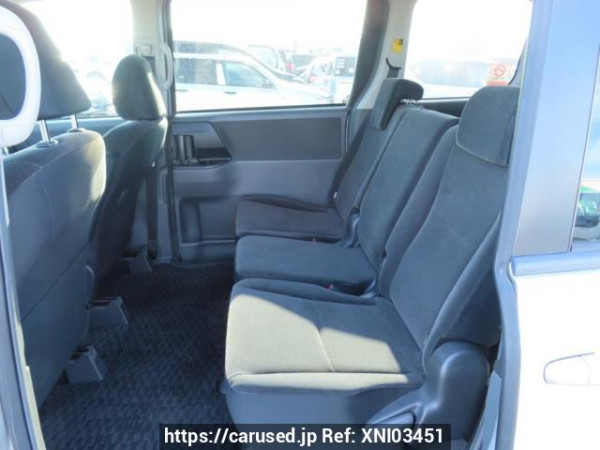 Used 2009 AT toyota noah ZRR70G Image[20]