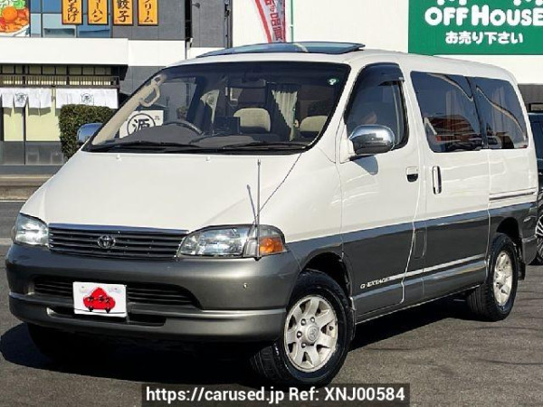 Used 1999 AT toyota granvia KD-KCH16W Image[0]
