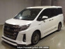 Used 2019 AT toyota noah ZWR80W Image[0]