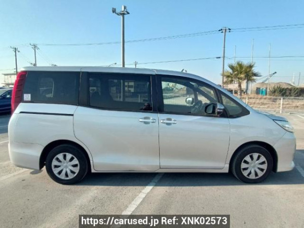 Used 2016 AT toyota noah ZRR80G Image[7]