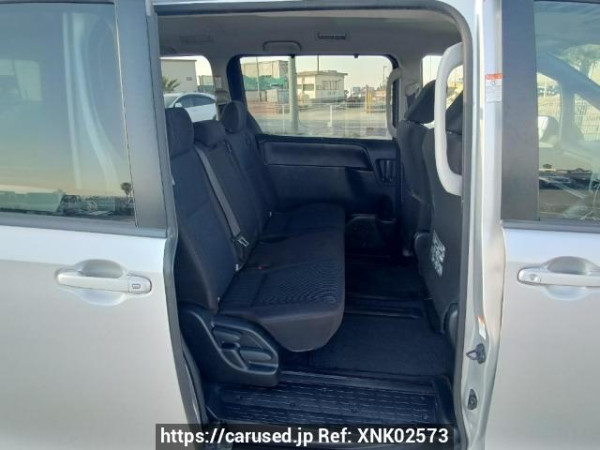 Used 2016 AT toyota noah ZRR80G Image[16]